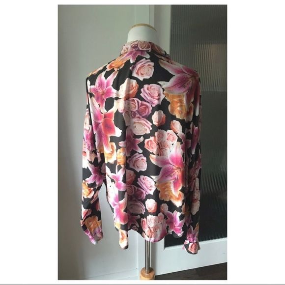 Monki floral high low button up shirt - Picture 2 of 5